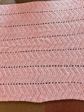Excellent condition Hand Knitted Blanket Afghan Baby PINK Soft Throw Handmade